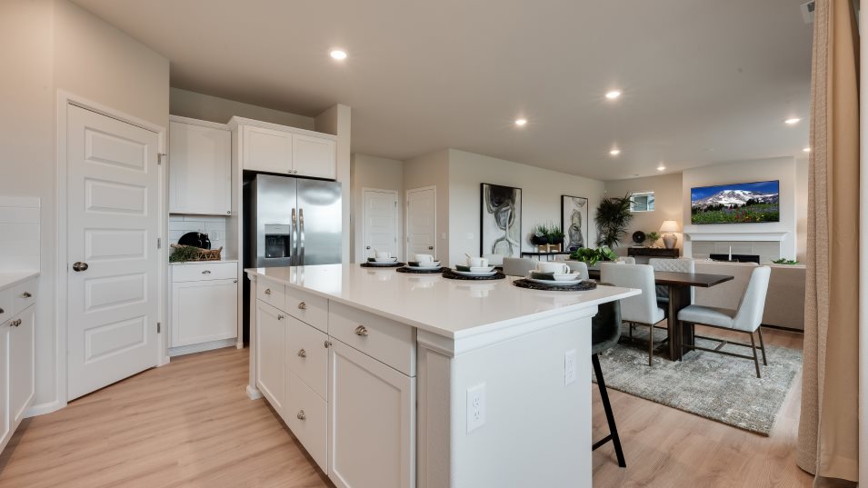 Bailey II Kitchen