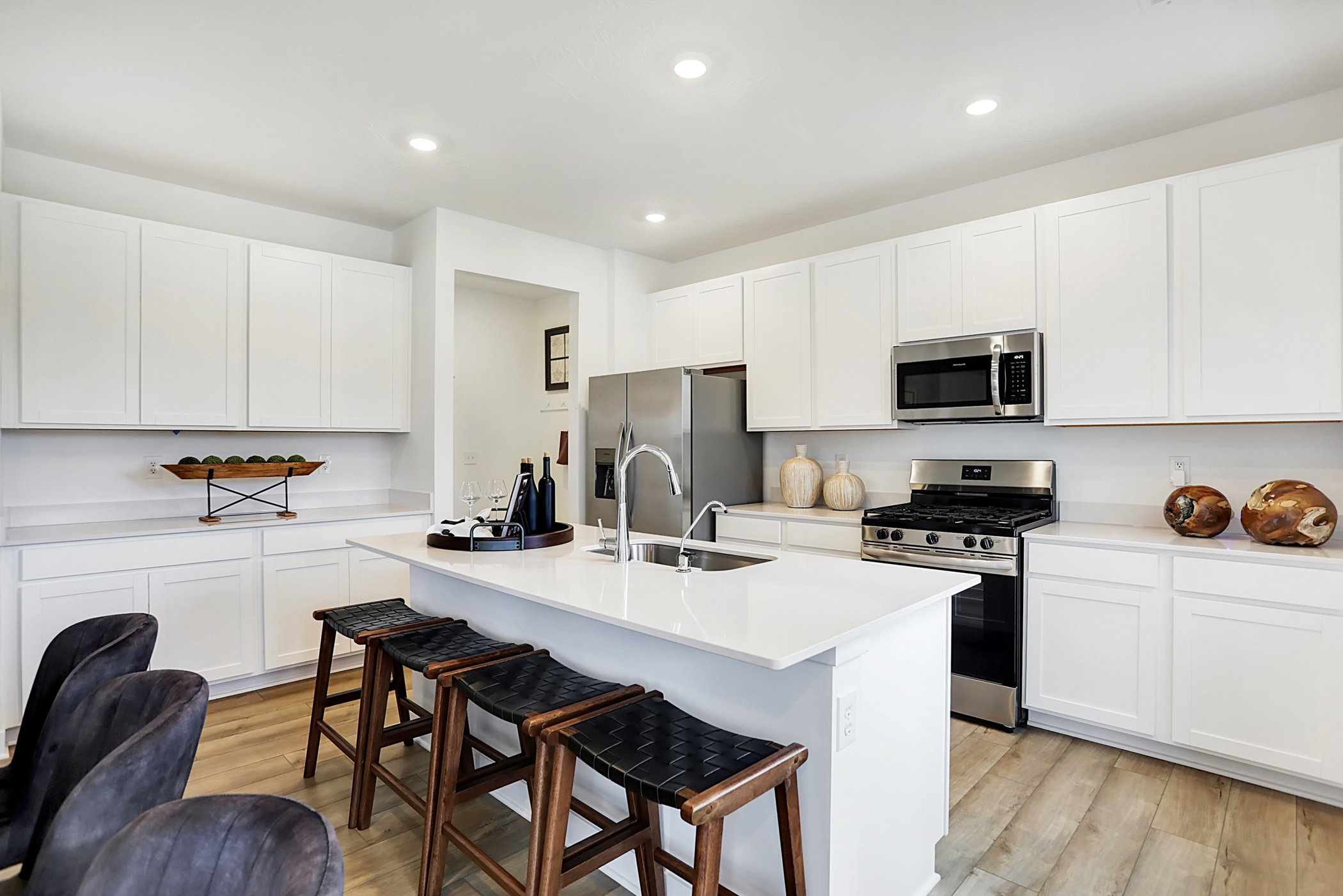 Venture The Timbers Hampshire Kitchen 1of4