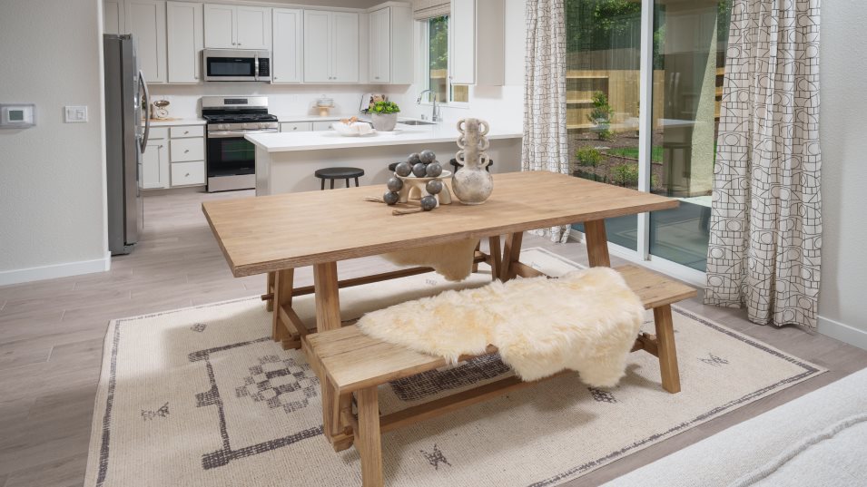 Residence 2018 dining room