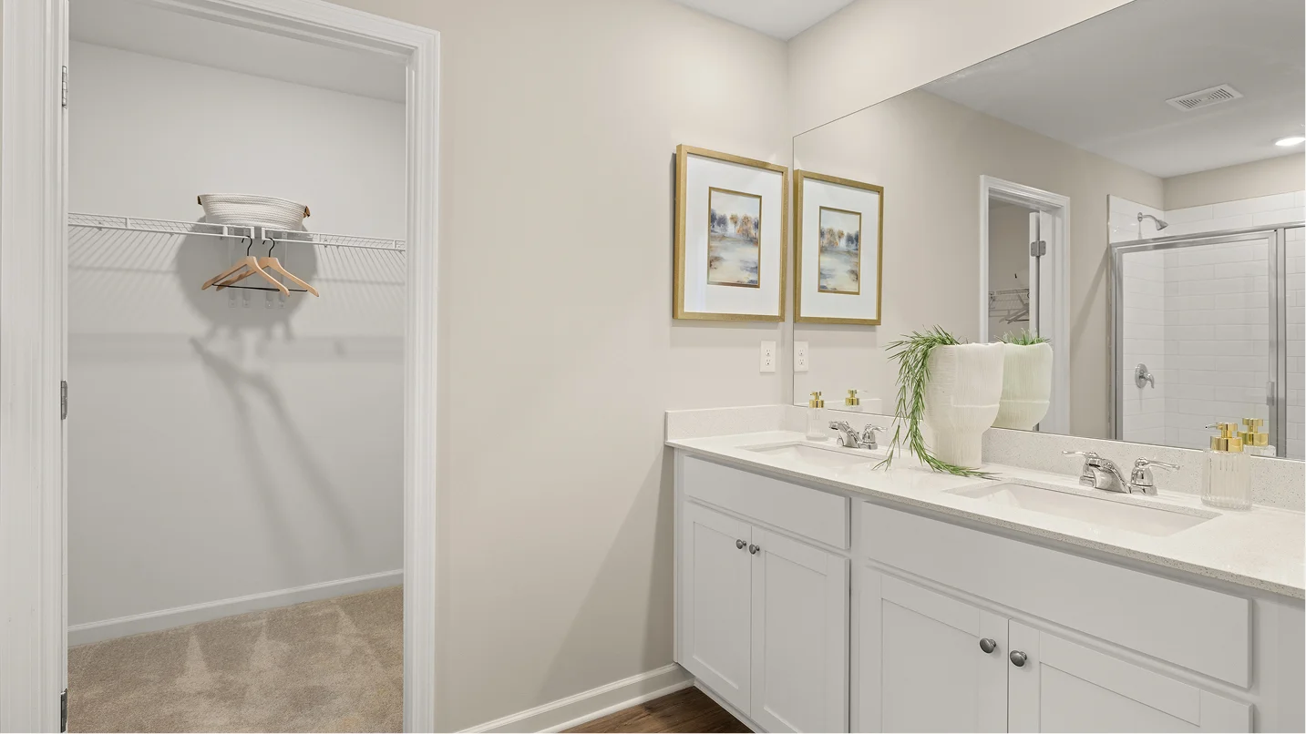 2211 Boston Owners Bath 2of3 F2 Base2 050625