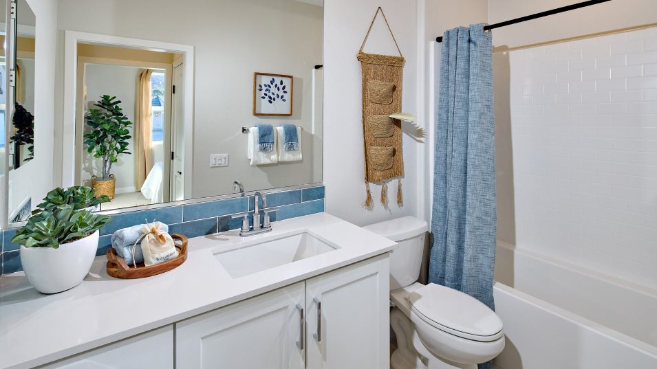 Residence 3 Bathroom 2