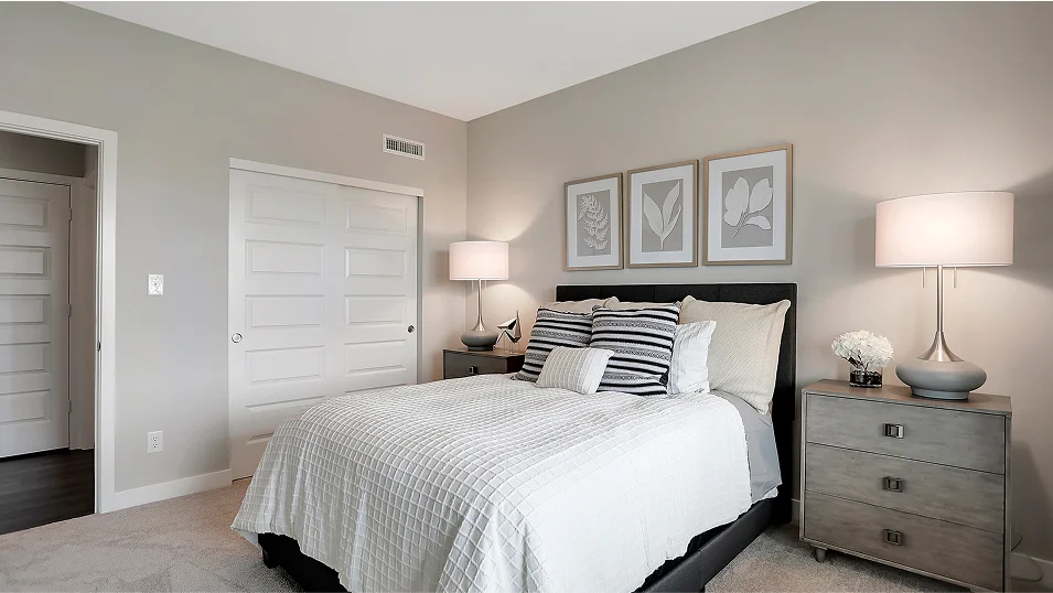 9155 Kingston Bed5 F1 Base2