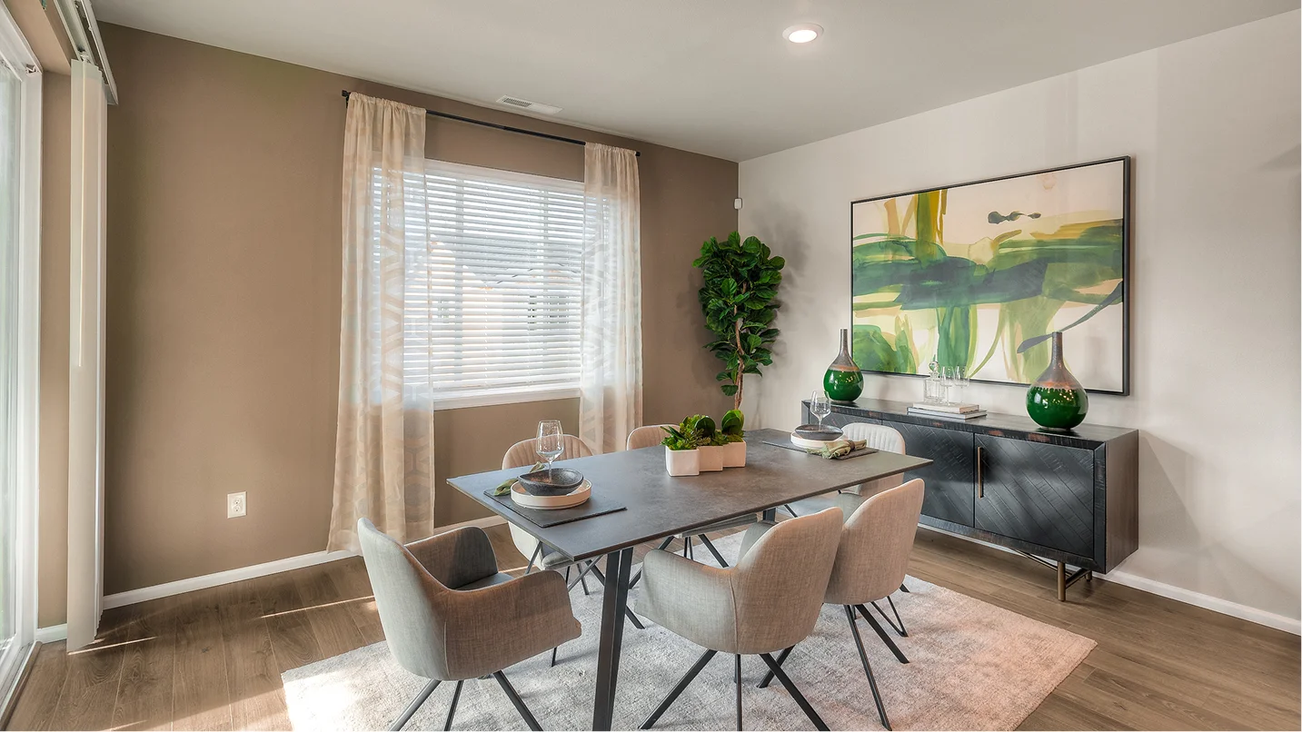 2501 Magnolia Dining 1of2 F1 Base1