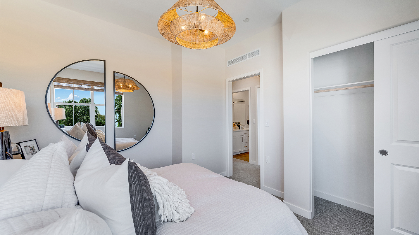 Luxe Nuvo Parkside Res2 Bed3 2of2 F2