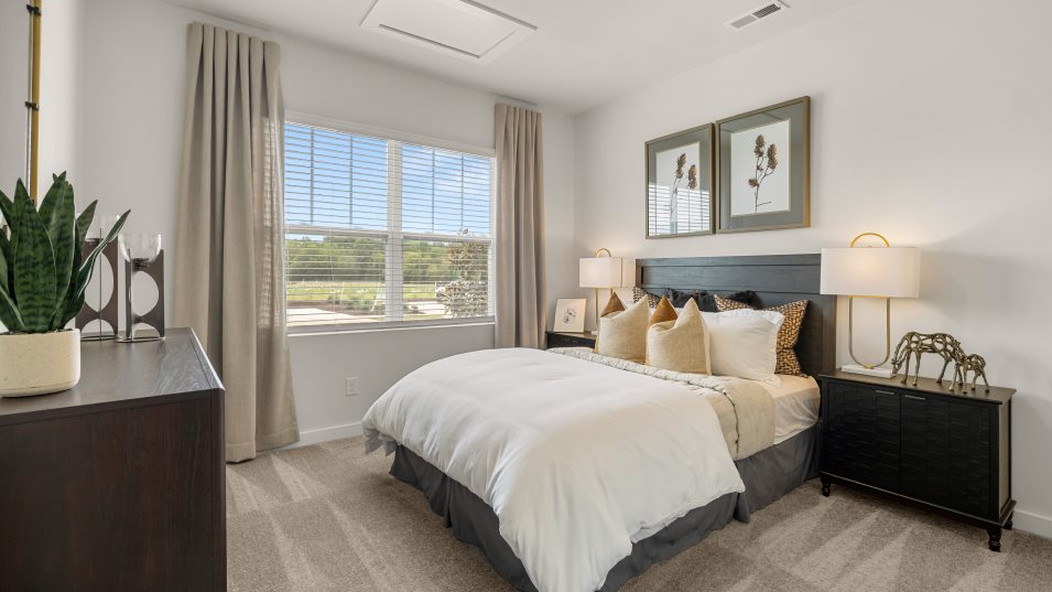 Kingston Bedroom 5