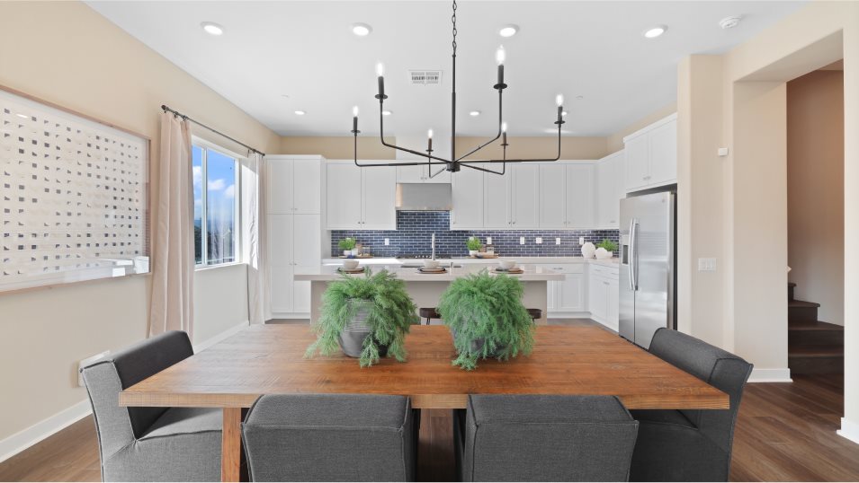 Outlook 4 Dining Room