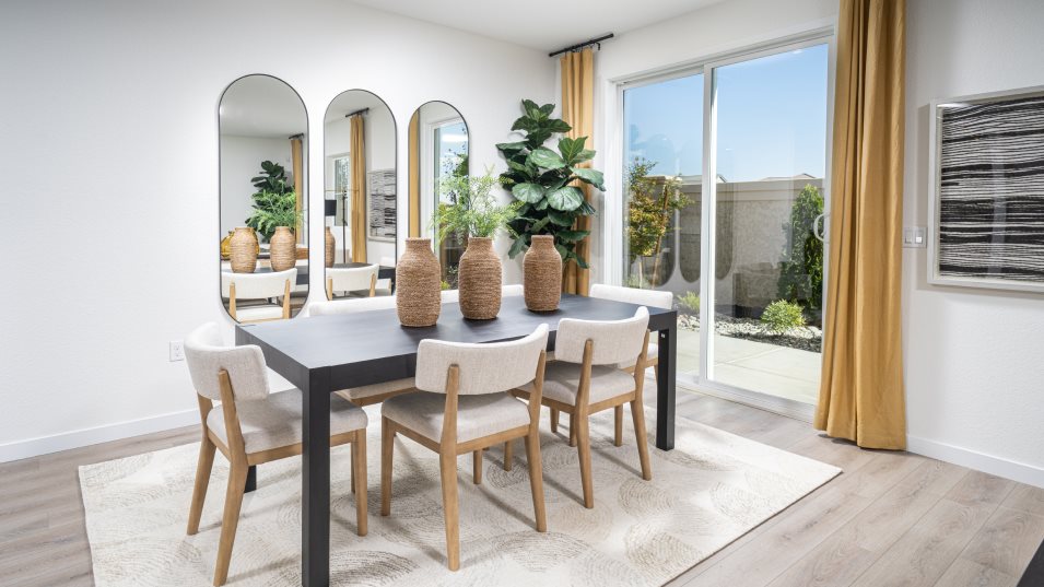 Residence 1944 Dining Room