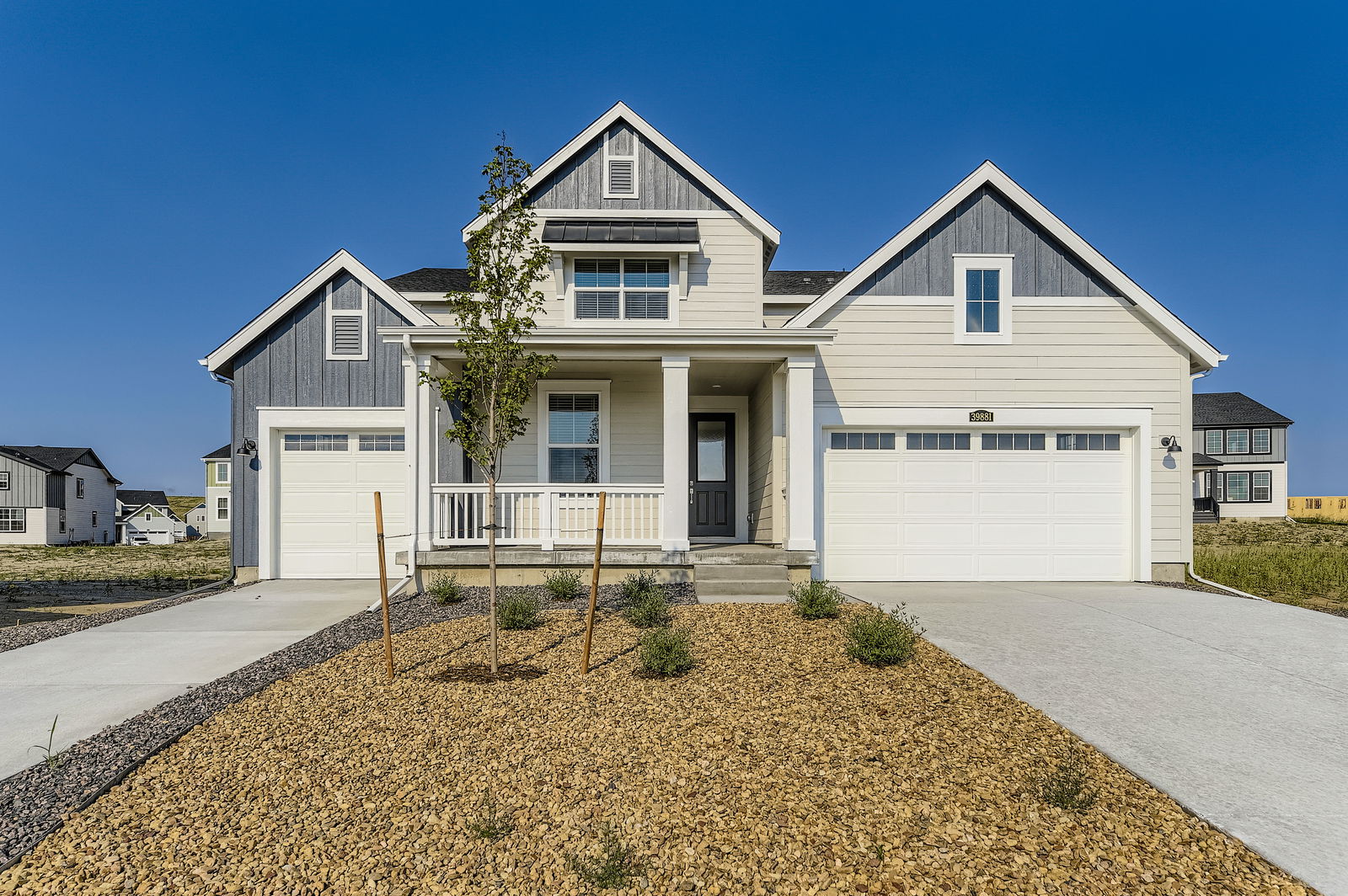 39881 Congress Ln Exterior Front