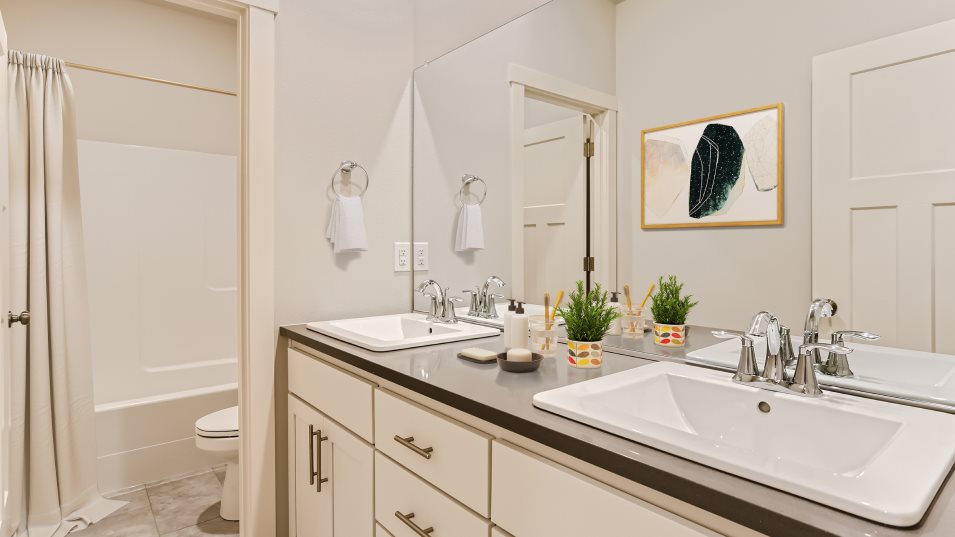 Camden Bathroom 2