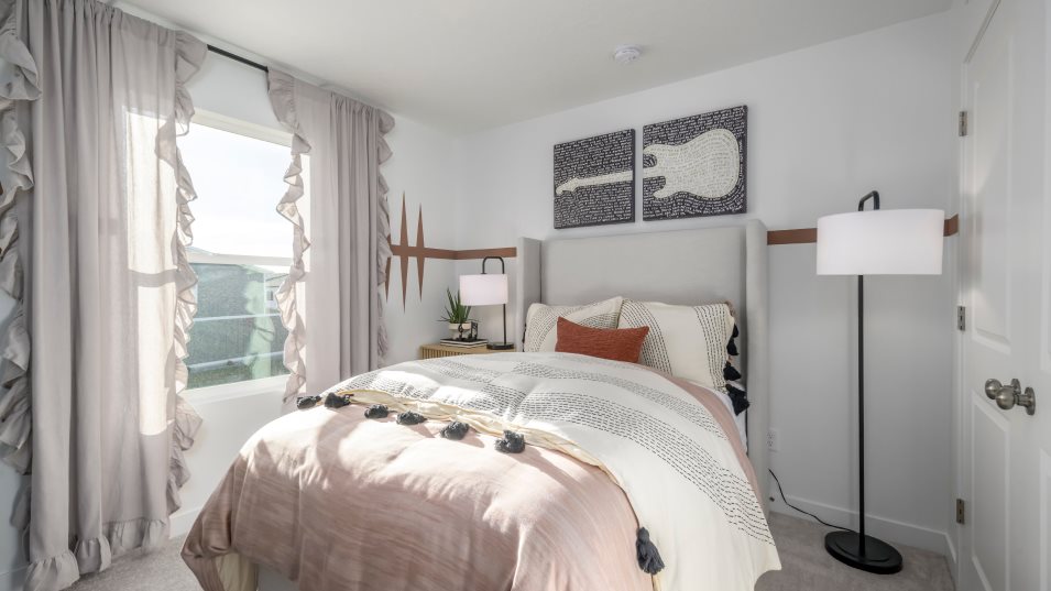 Pinnacle Bedroom 2