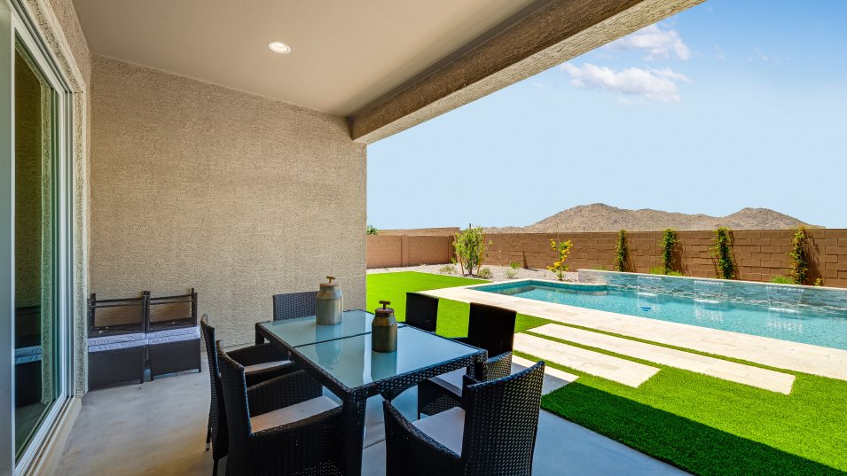 Evolution Covered Patio