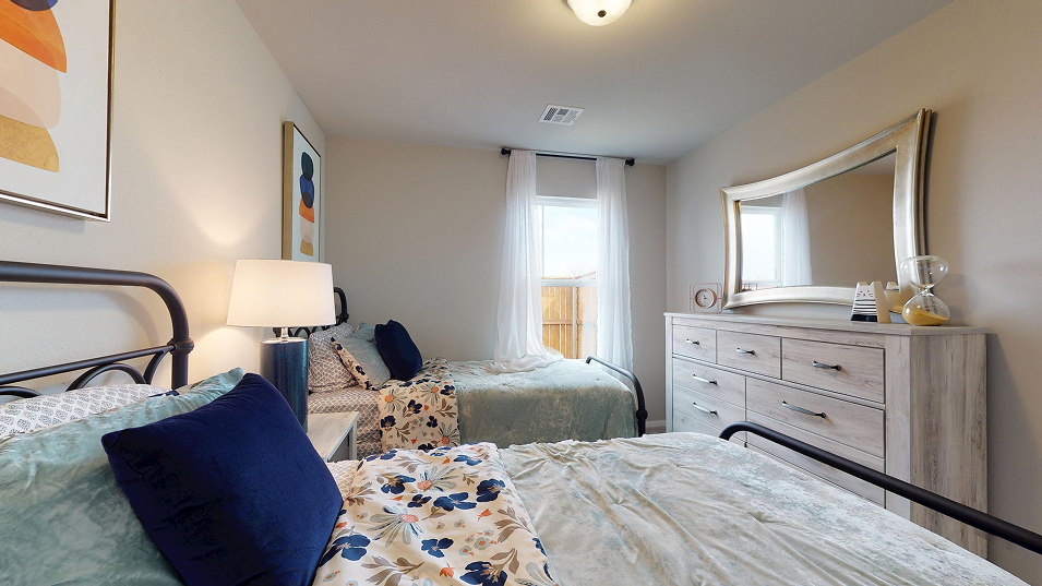 Taylor Core R100 Raleigh Bed2 1of2 Matterport F1