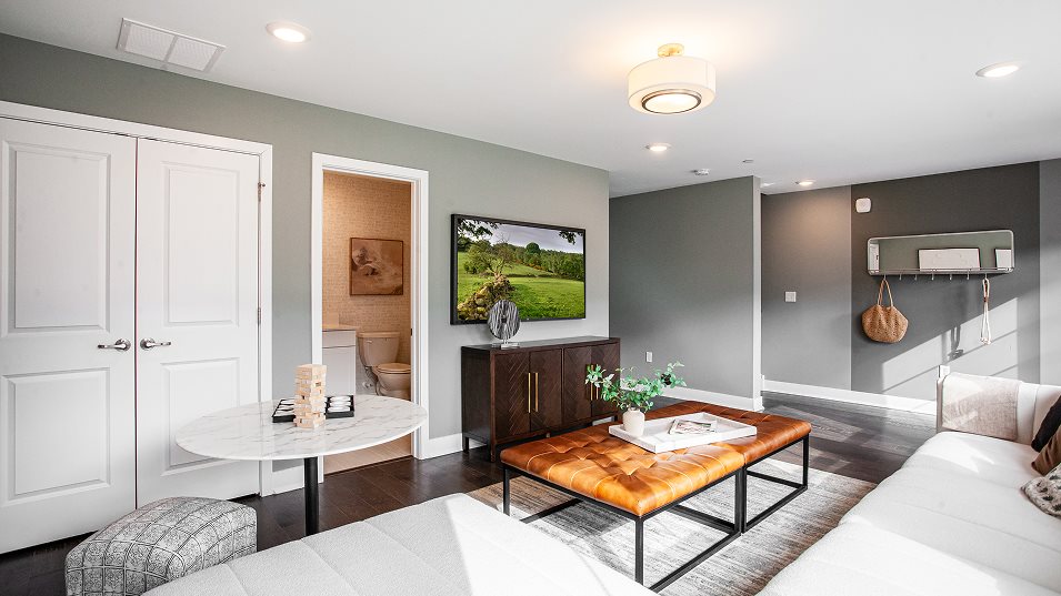 Thompson bonus room