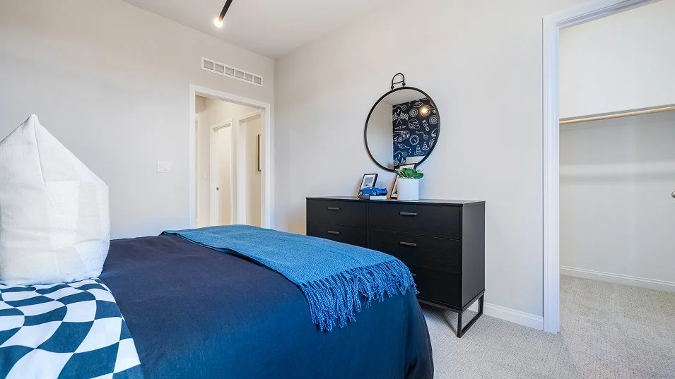 Res2 Bed4 interior