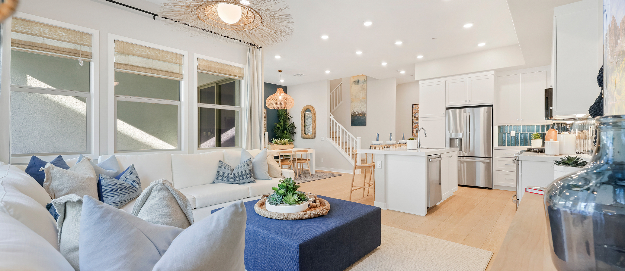 hero Vista Metro Heights Res2 X Open Concept 2of4 F2 (1)