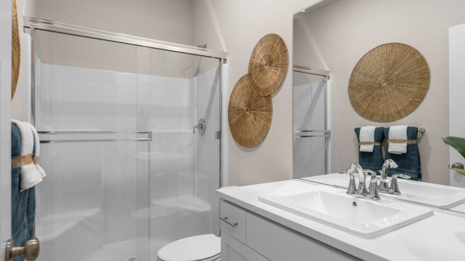 Heights Cooper Jade bathroom 3