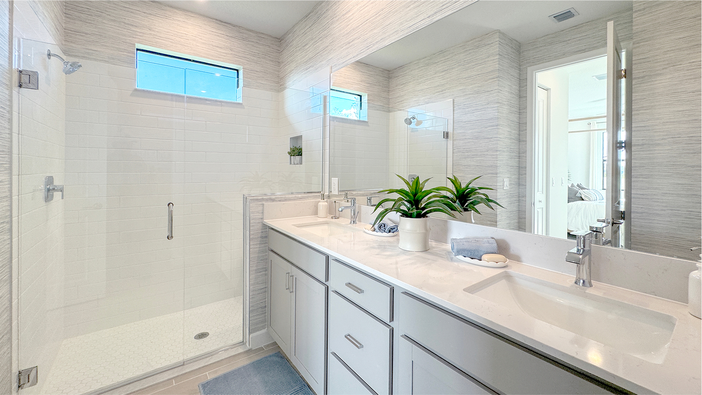 1960 Victoria Owners Bath 1of2 F1 Base3