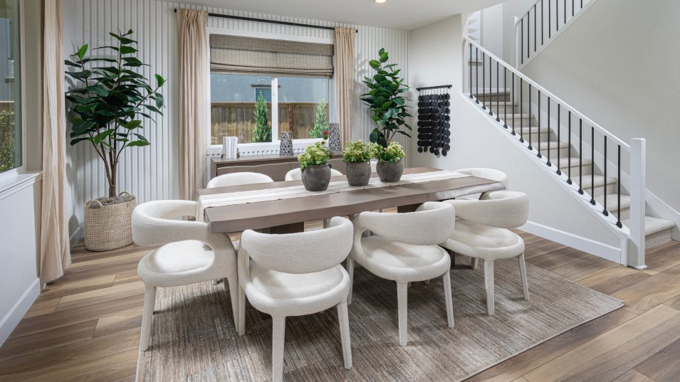 Residence 2612 Dining Area