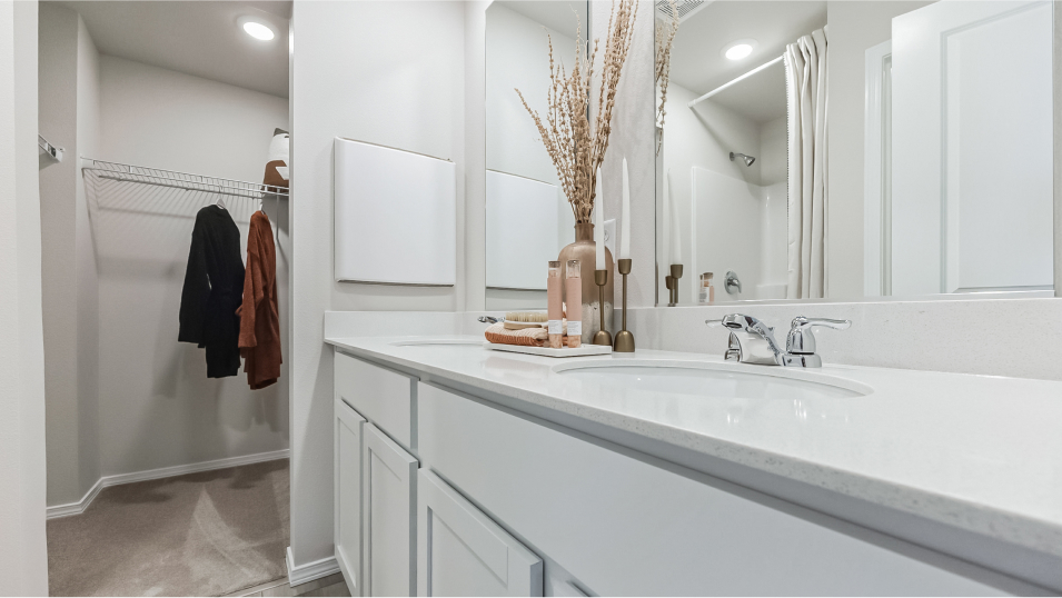 1684 Yarrow Owners Bath F3