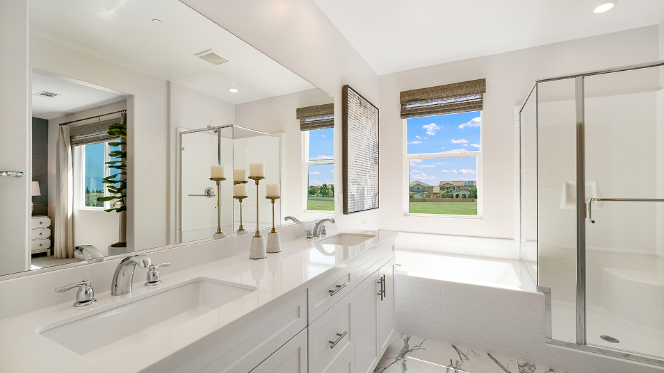 Copperstone Springhill Res4 Owners Bath F2