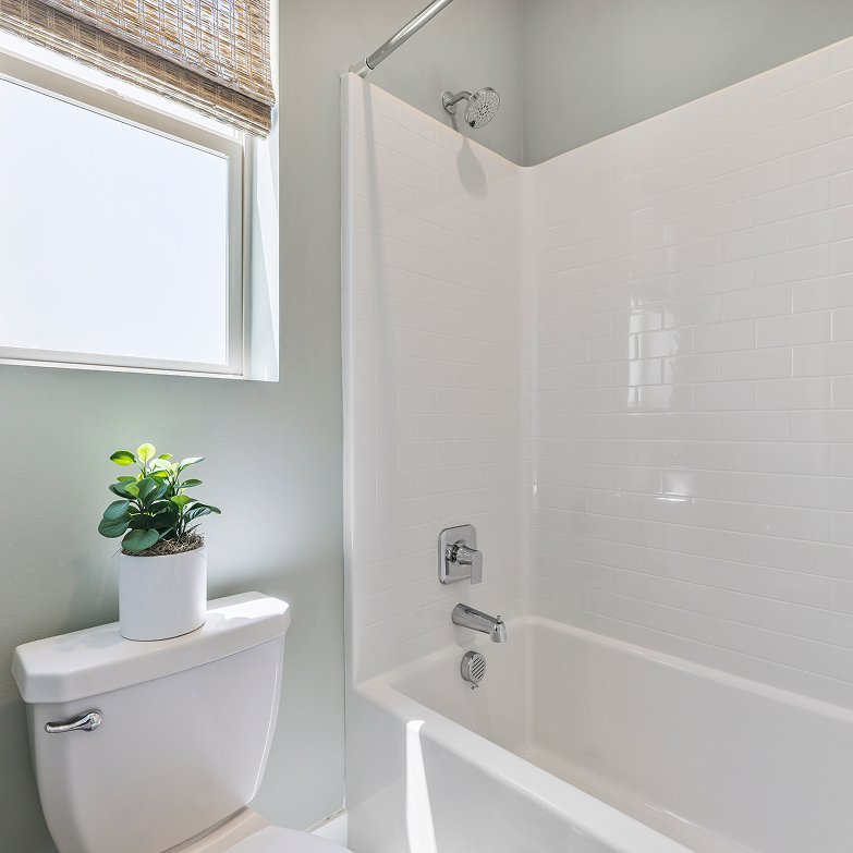 Ridgeview Metro Heights Res2 A Bath2 3of4 F2