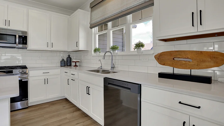 9241 Monroe Kitchen 5of5 051425