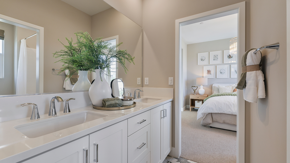 Brio Res4 Bath2 1of3 F2