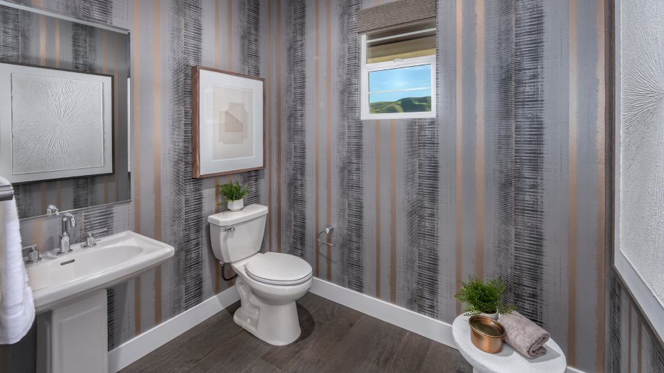 Residence 4 Powder Room