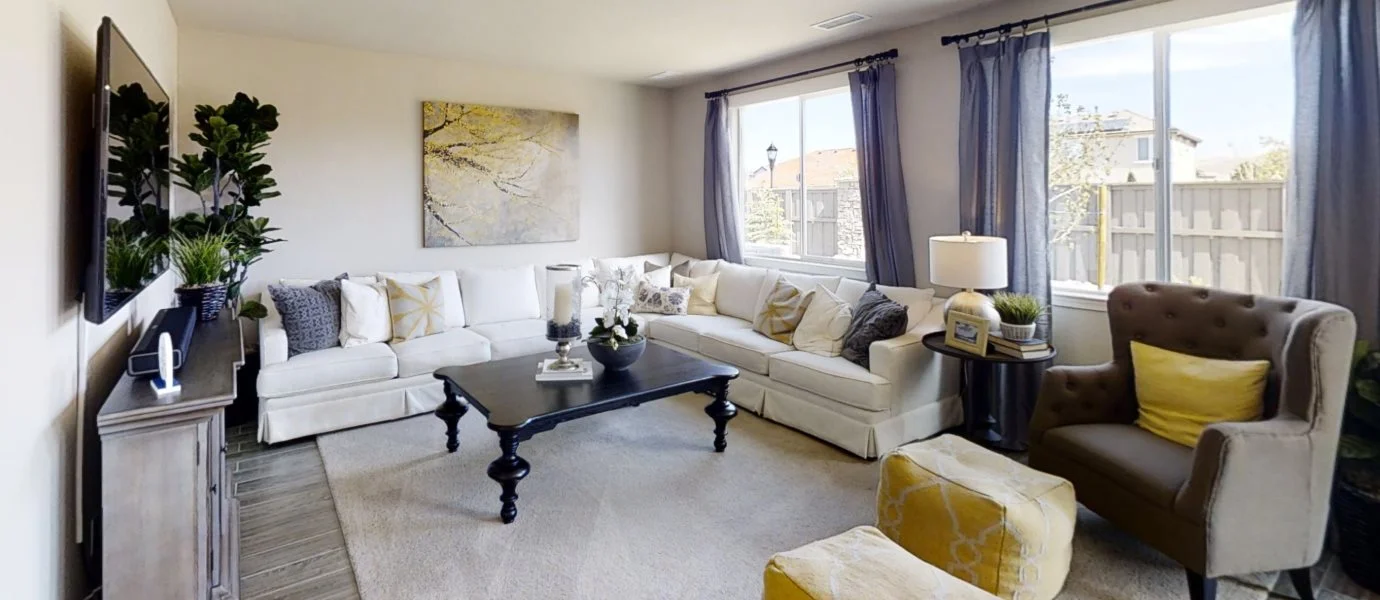 Sendero at Pioneer Meadows The Santa Maria Living Room