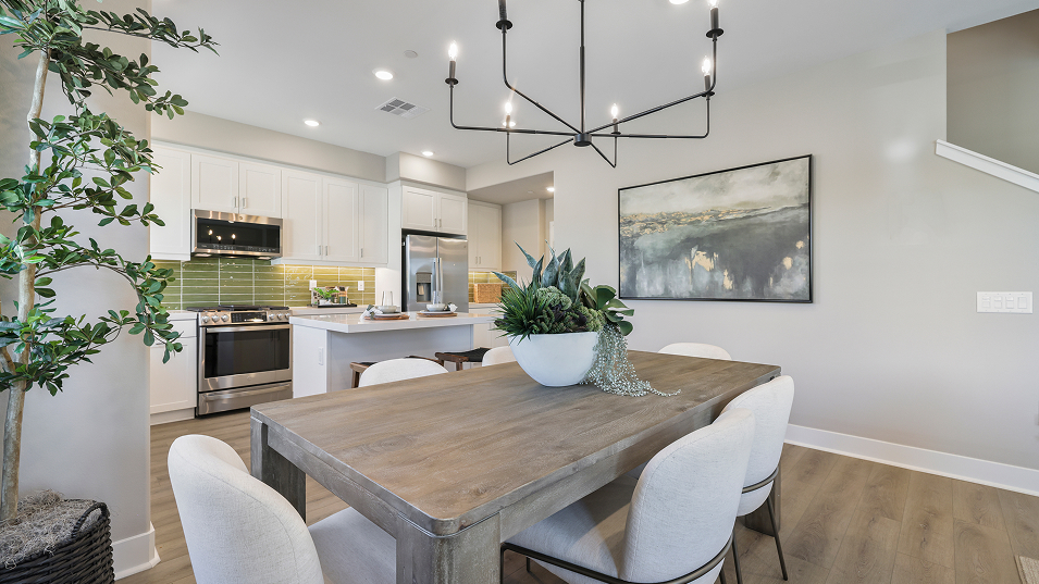 Brio Res4 Dining 3of3 F1