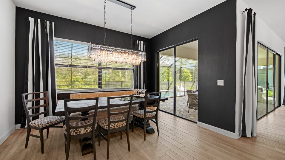 Lorraine-Lakes Estate Homes Sunset Dining Room