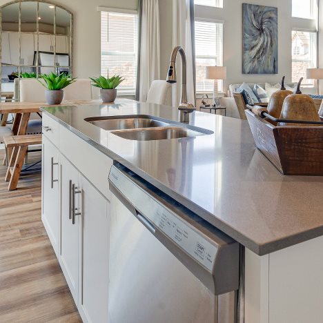 Vineyard-Grove Classic Collection Primrose Kitchen