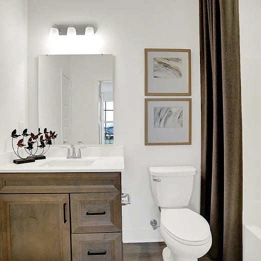 9251 Patoka Bath2 F1