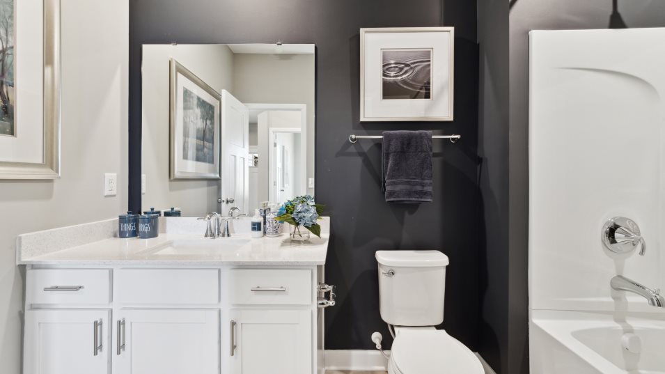 Magnolia Bathroom 2