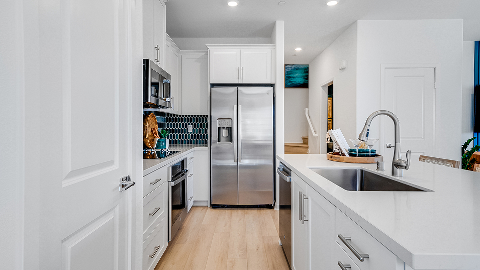 Green Leaf Sycamore Heights Res2 Kitchen 3of3 F1