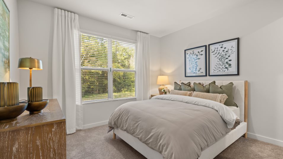 Winston Bedroom 5