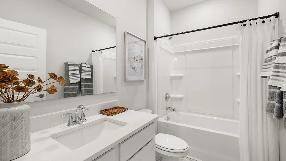 2572 Medallion II Bath3 F1 8 27 25