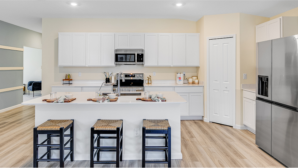 Florida Core N004 Dawn Kitchen 7of8 Base6 7 24 25