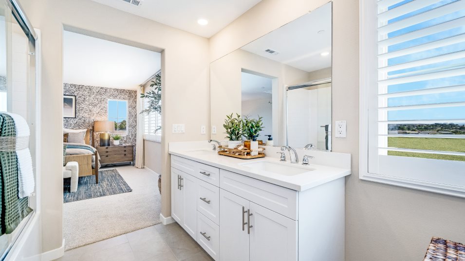 Indigo Res 3 owners bath
