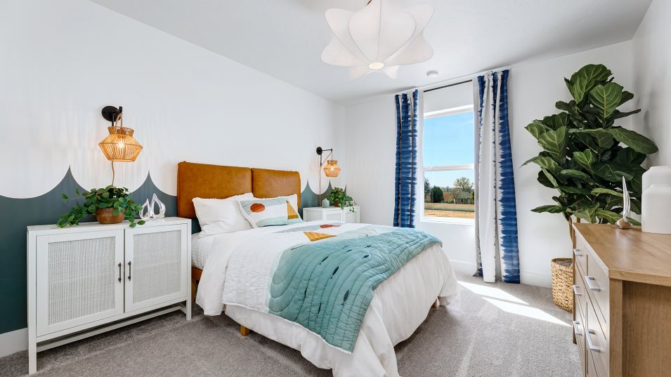 Plan 2542 Bedroom 2