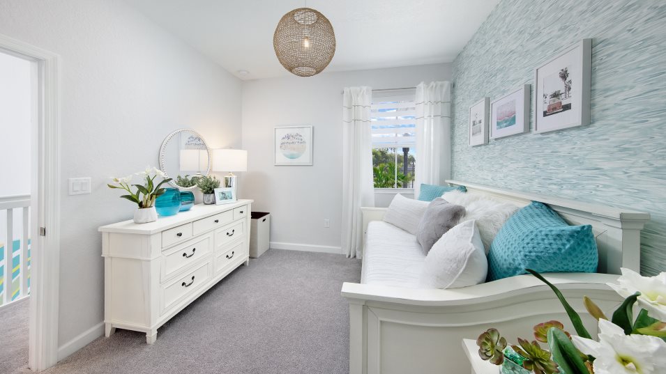 Casis second bedroom