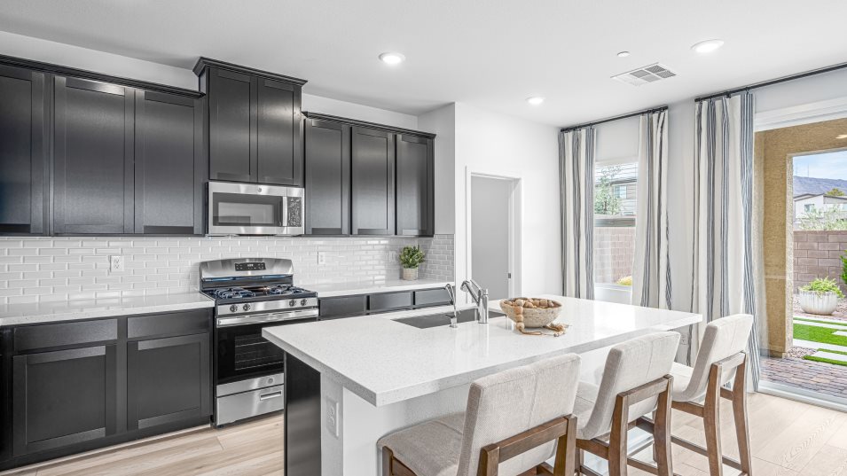 Elliot Kitchen