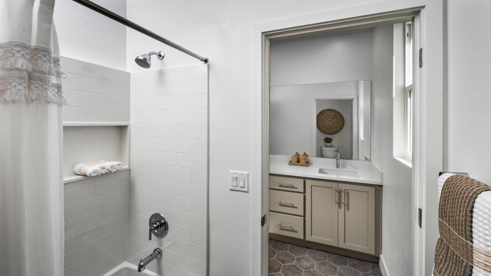 Residence 3 Bathroom 3
