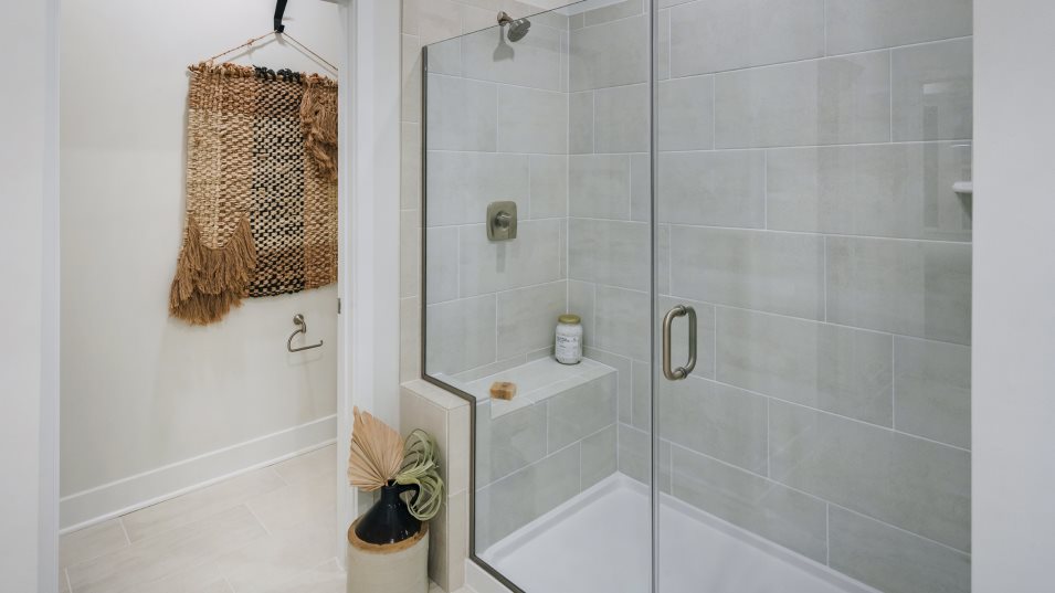 Lafayette Owners Bathroom