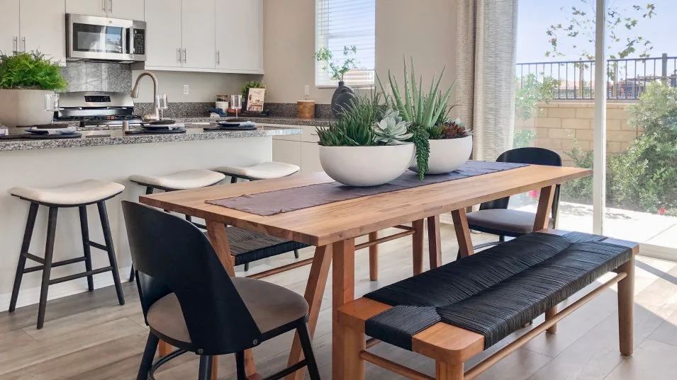 Dining room next to the kitchen island