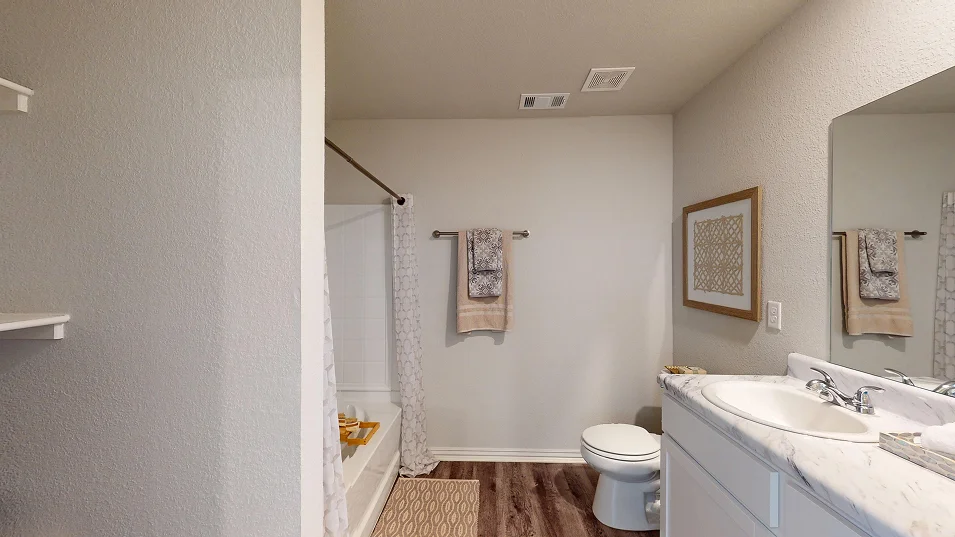 Taylor Core T050 Taylor Owners Bath 1of2 F1 5 13 25