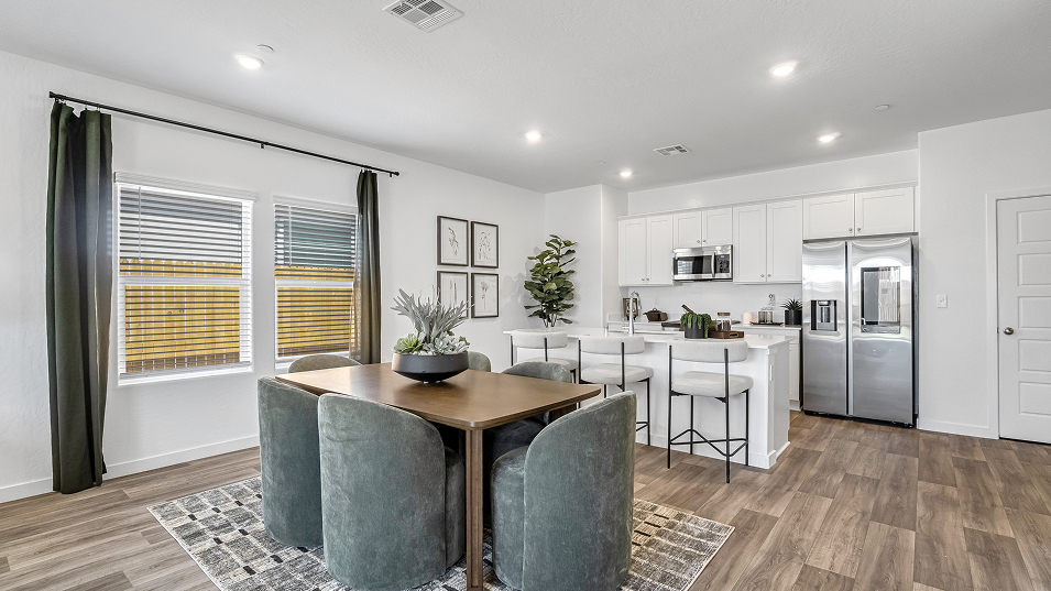 3002 Jewel Dining 1of2 F1 Base4