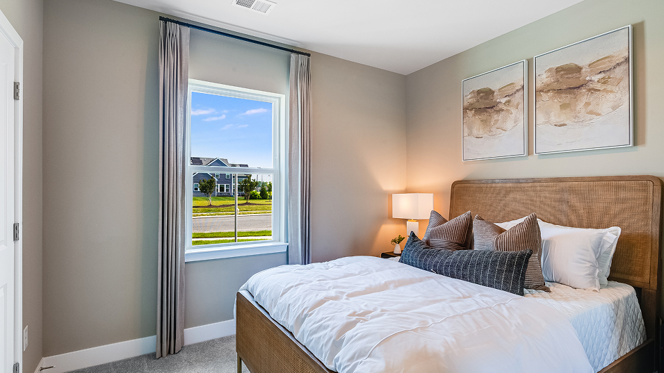 1572 Exeter Bed3 F1 062425