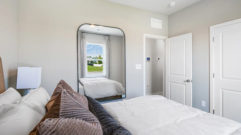 1572 Exeter Bed3 2of2 F1 062425