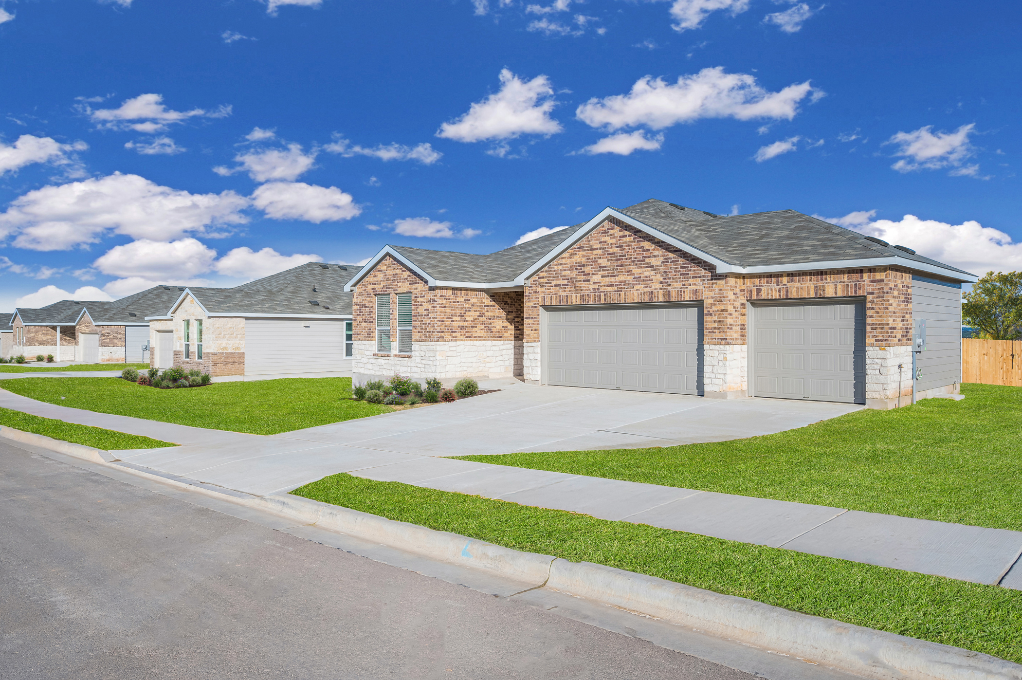Clayton Ranch Streetscape 4